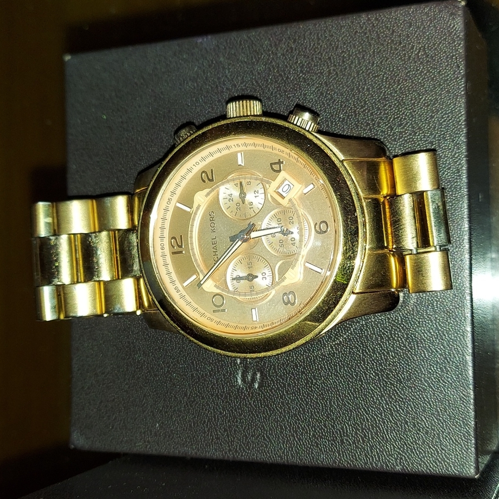 Copper color wore few times. Good condition